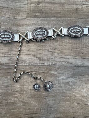 Rare Y2K Streets Ahead Silver Rhinestone Concho Heavy Chain Belt Vintage Western
